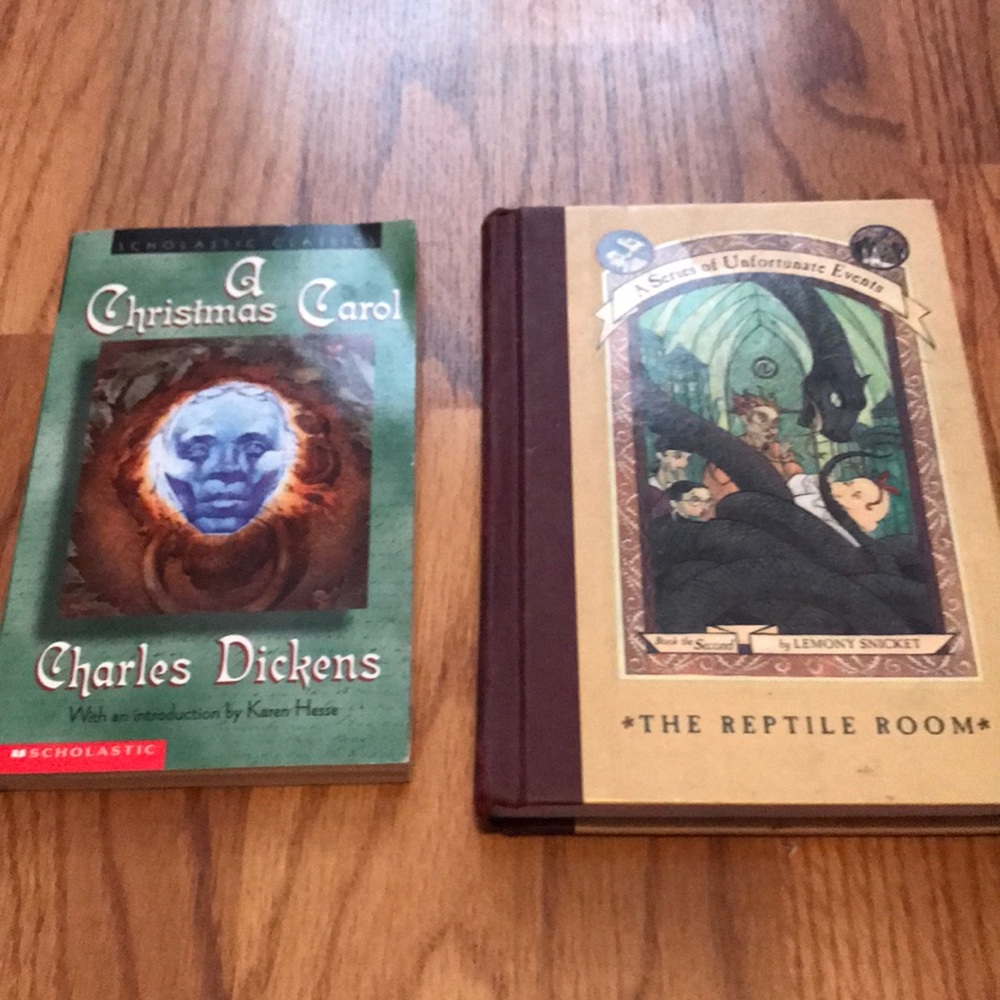 2 Chapter Books A Christmas Carol&The Reptile Room